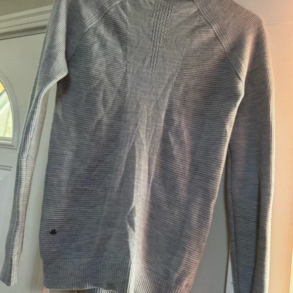 lululemon athletica Men's Crewneck Sweater in Heather Gray - Picture 2 of 7
